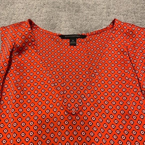 NWOT Banana Republic Sleeveless Blouse - Picture 2 of 6